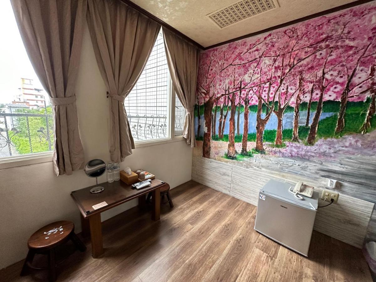 Ming Ren Hotspring Hotel Jiaoxi Exterior photo