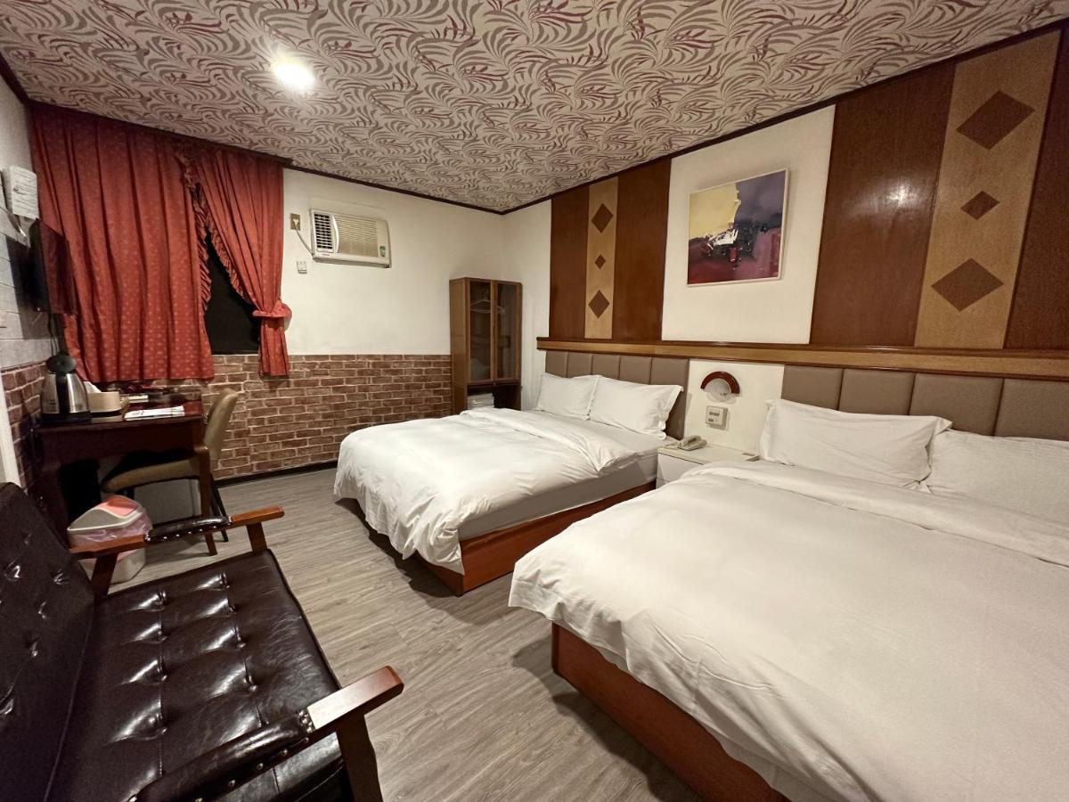 Ming Ren Hotspring Hotel Jiaoxi Exterior photo