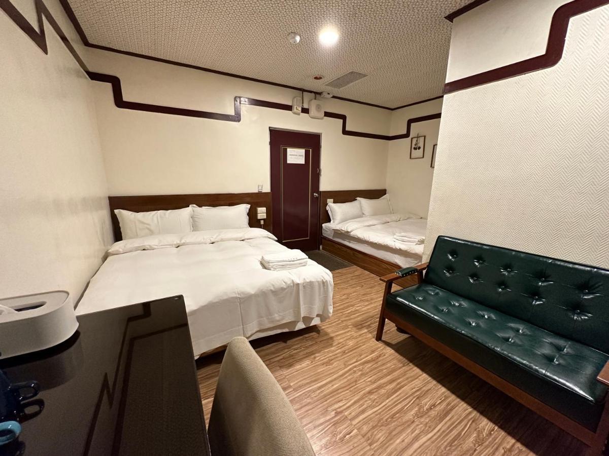 Ming Ren Hotspring Hotel Jiaoxi Exterior photo
