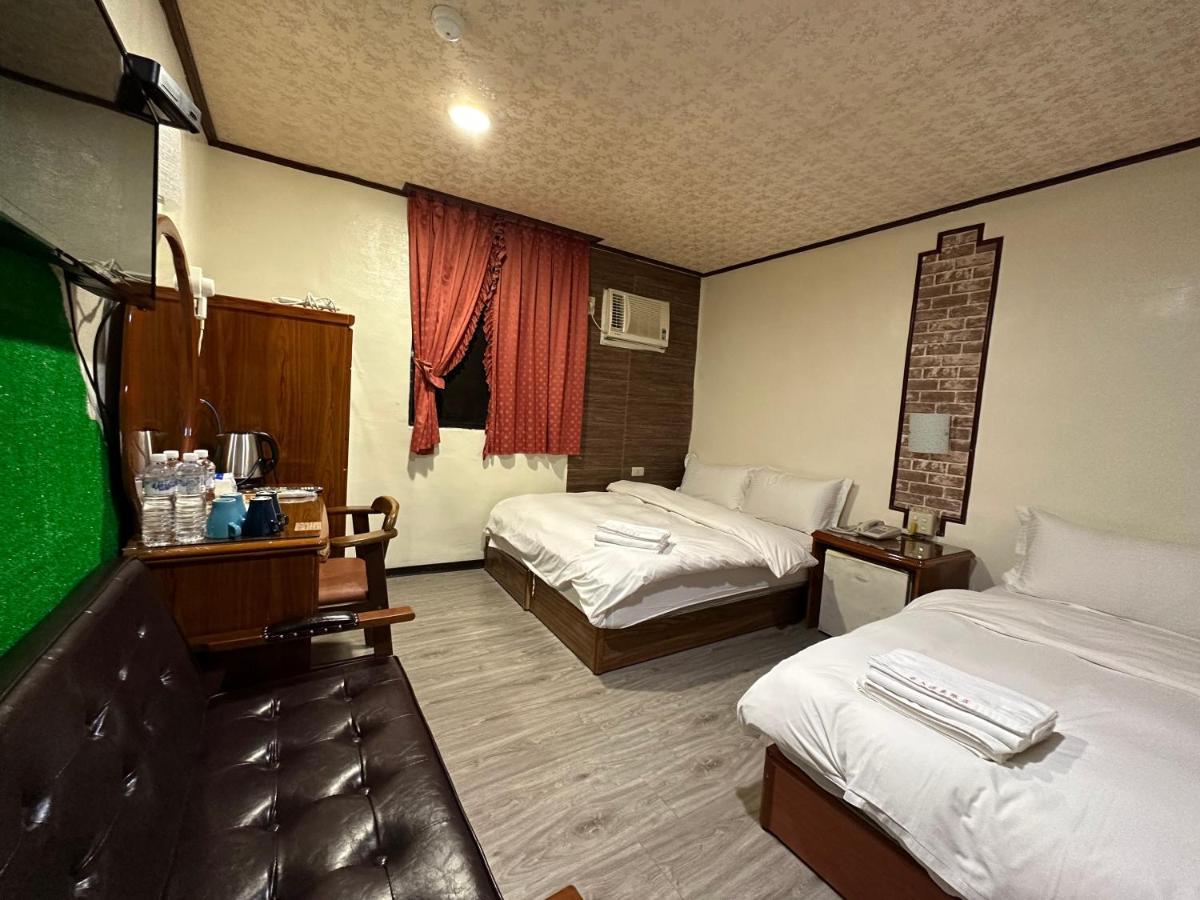 Ming Ren Hotspring Hotel Jiaoxi Exterior photo